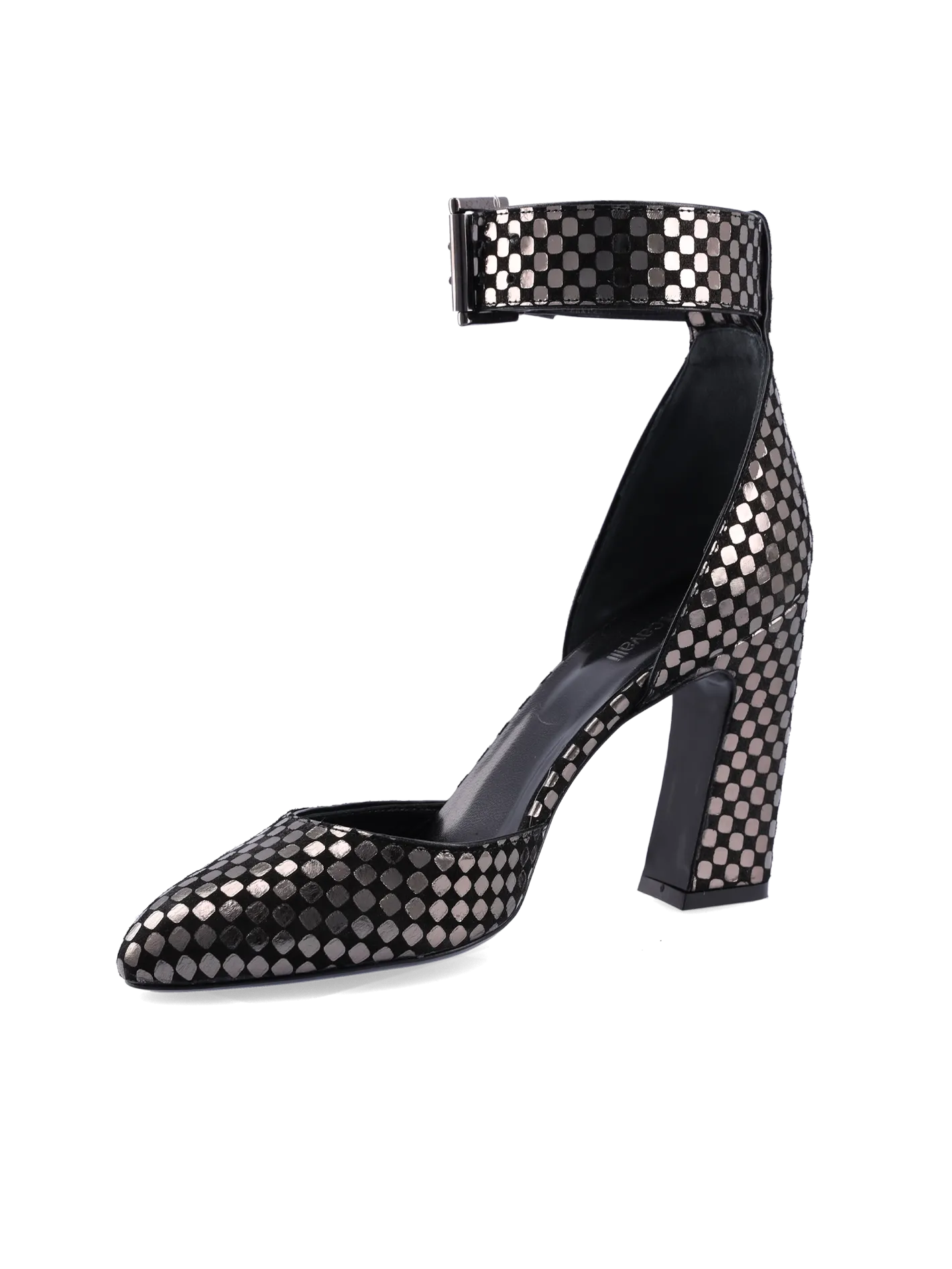 checkered leather pumps
