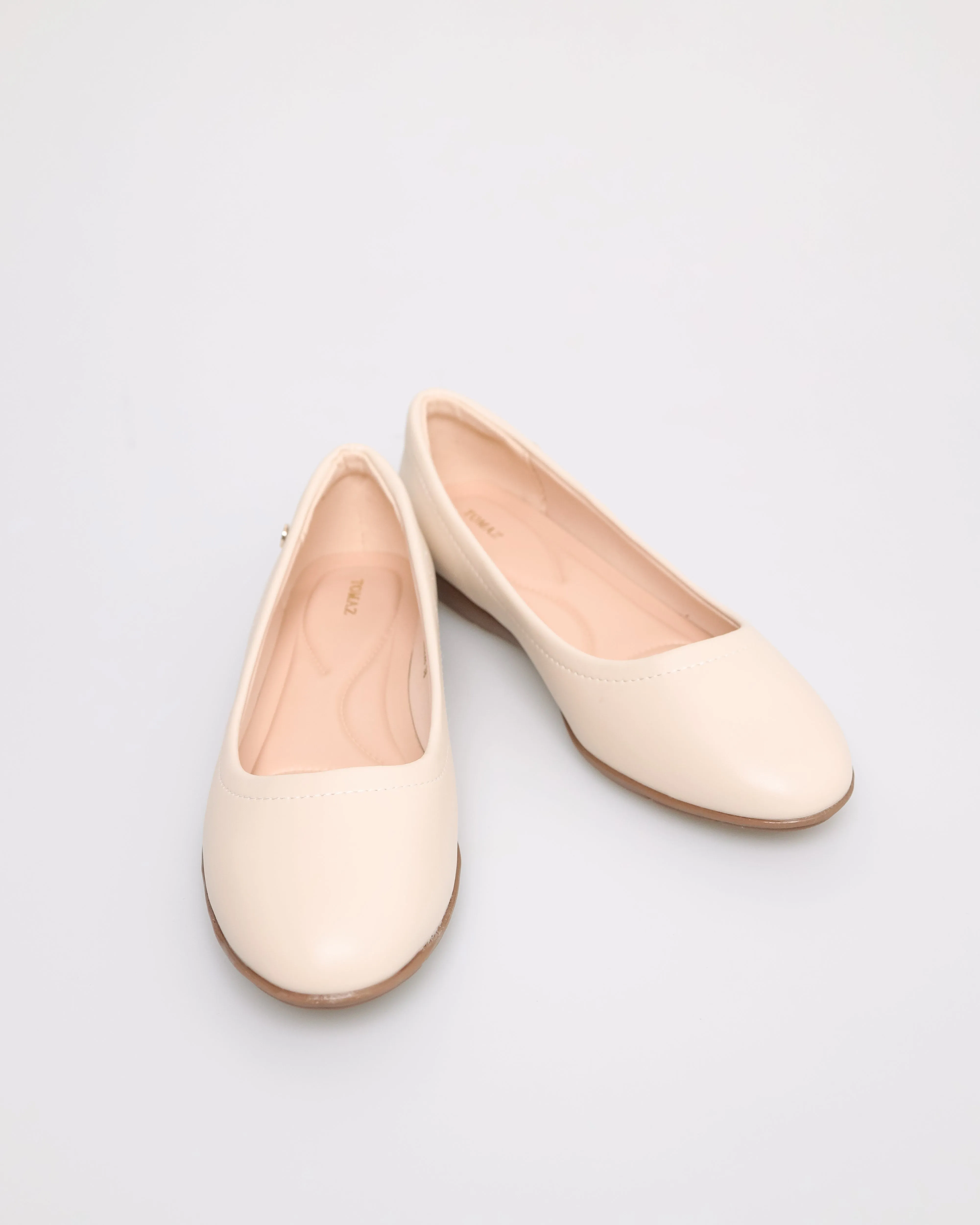 Tomaz NN226 Ladies Square Toe Ballerinas (Cream)